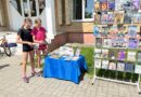 Летний дворик у библиотеки