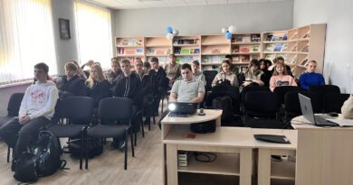Информационный краеведческий час  «Молодость. Талант. Успех»